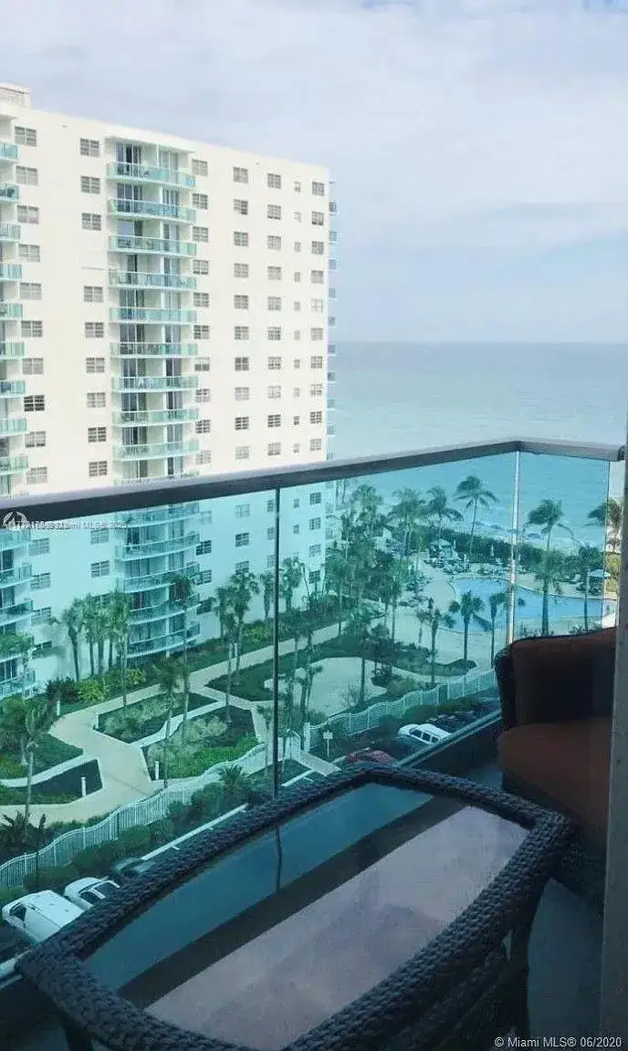 1 bedroom 1 bath Residential Lease for rent at 4001 S Ocean Dr # 10K, Hollywood FL 33019