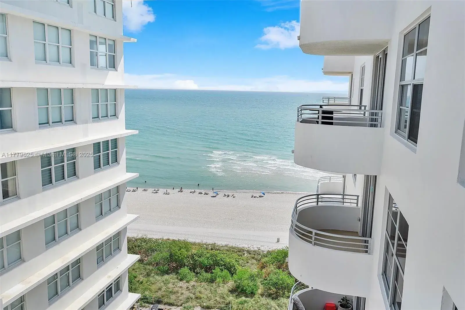2 bedroom 2 bath Residential for sale at 5555 Collins Ave # 16B, Miami Beach FL 33140
