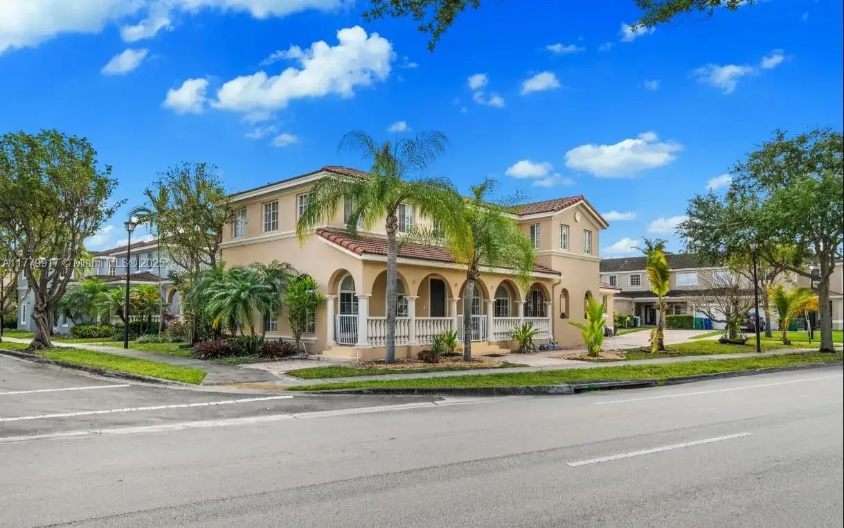 4 bedroom 2 bath Residential for sale at 13990 SW 274th Ter, Homestead FL 33032