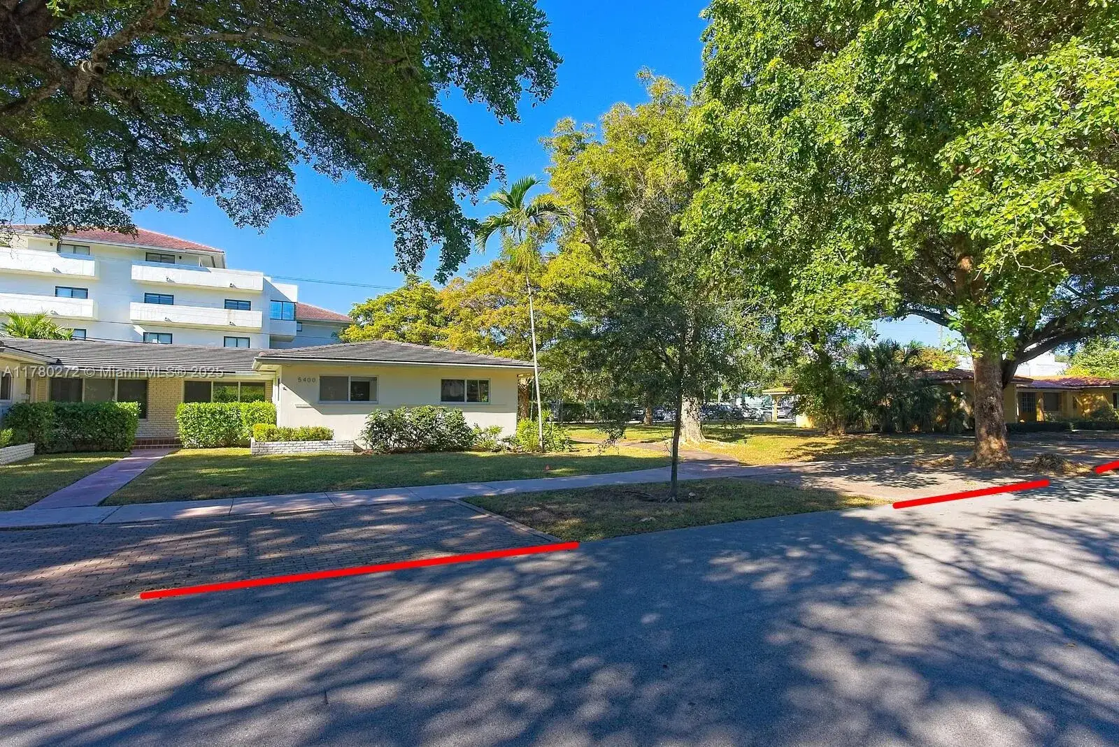 3 bedroom 2 bath Residential Lease for rent at 5400 Orduna Dr # 5400, Coral Gables FL 33146