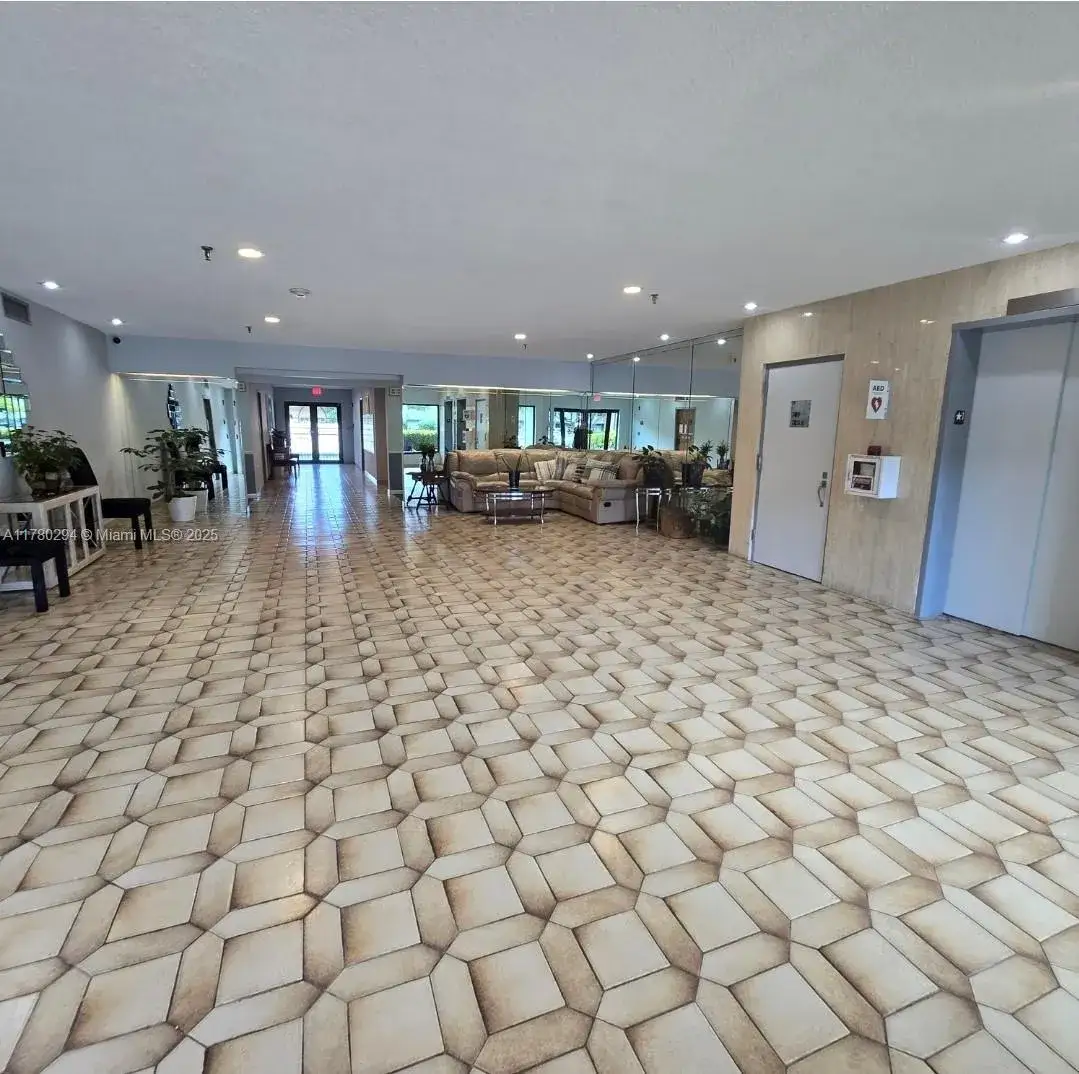 2 bedroom 2 bath Residential for sale at 1301 NE 7th St # 217, Hallandale Beach FL 33009
