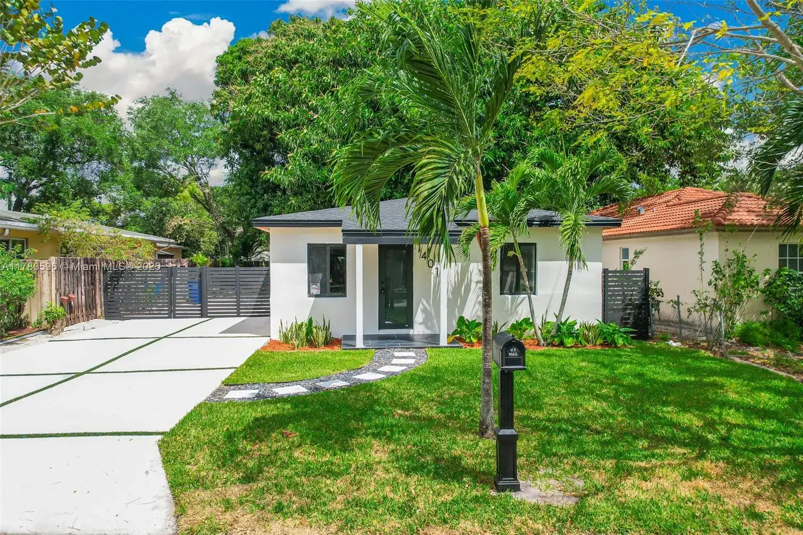 2 bedroom 2 bath Residential for sale at 1401 SW 31st St, Fort Lauderdale FL 33315