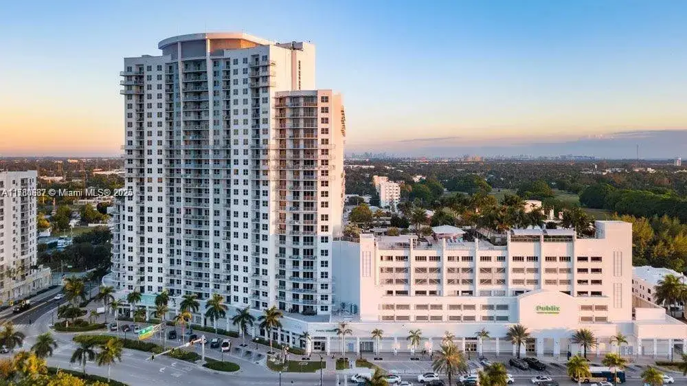 1 bedroom Residential Lease for rent at 1776 Polk Street # 1511, Hollywood FL 33020