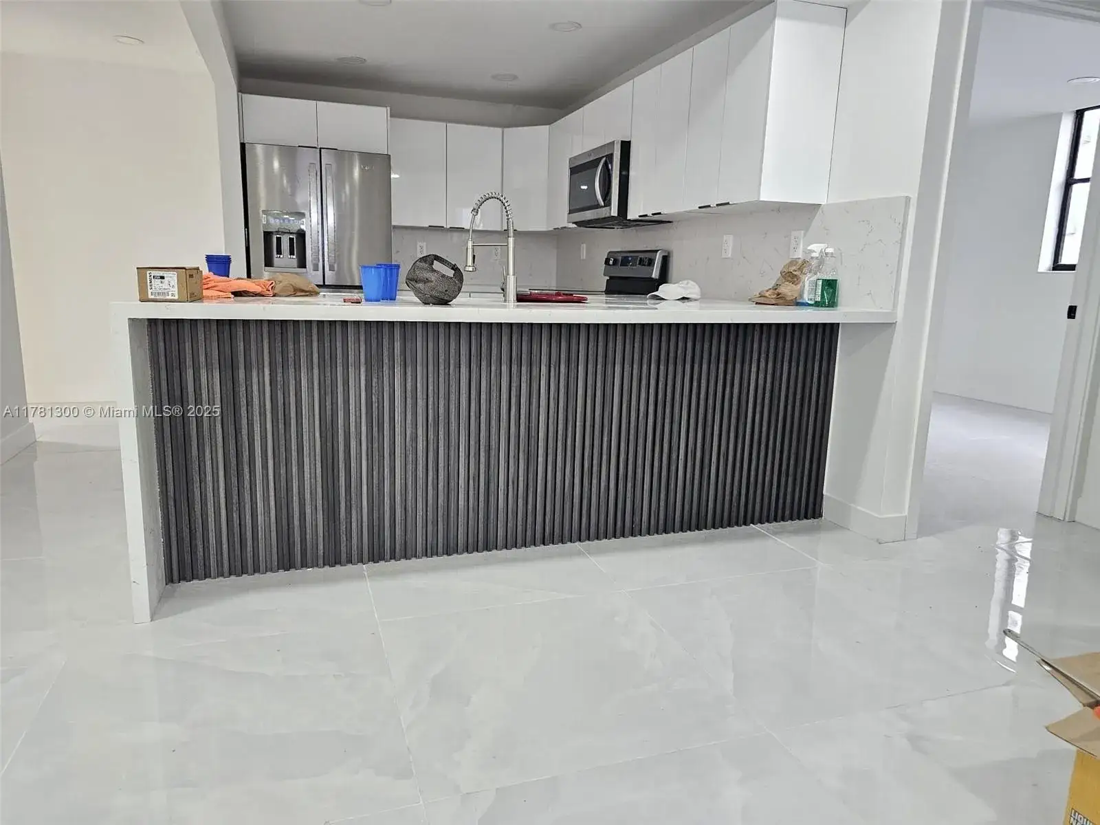 2 bedroom 2 bath Residential for sale at 7125 Bay Dr # 506, Miami Beach FL 33141