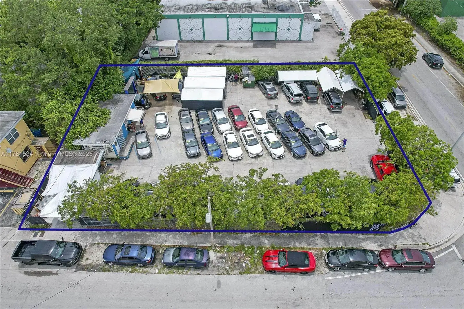 Commercial Sale for sale at 808 NW 71st St, Miami FL 33150