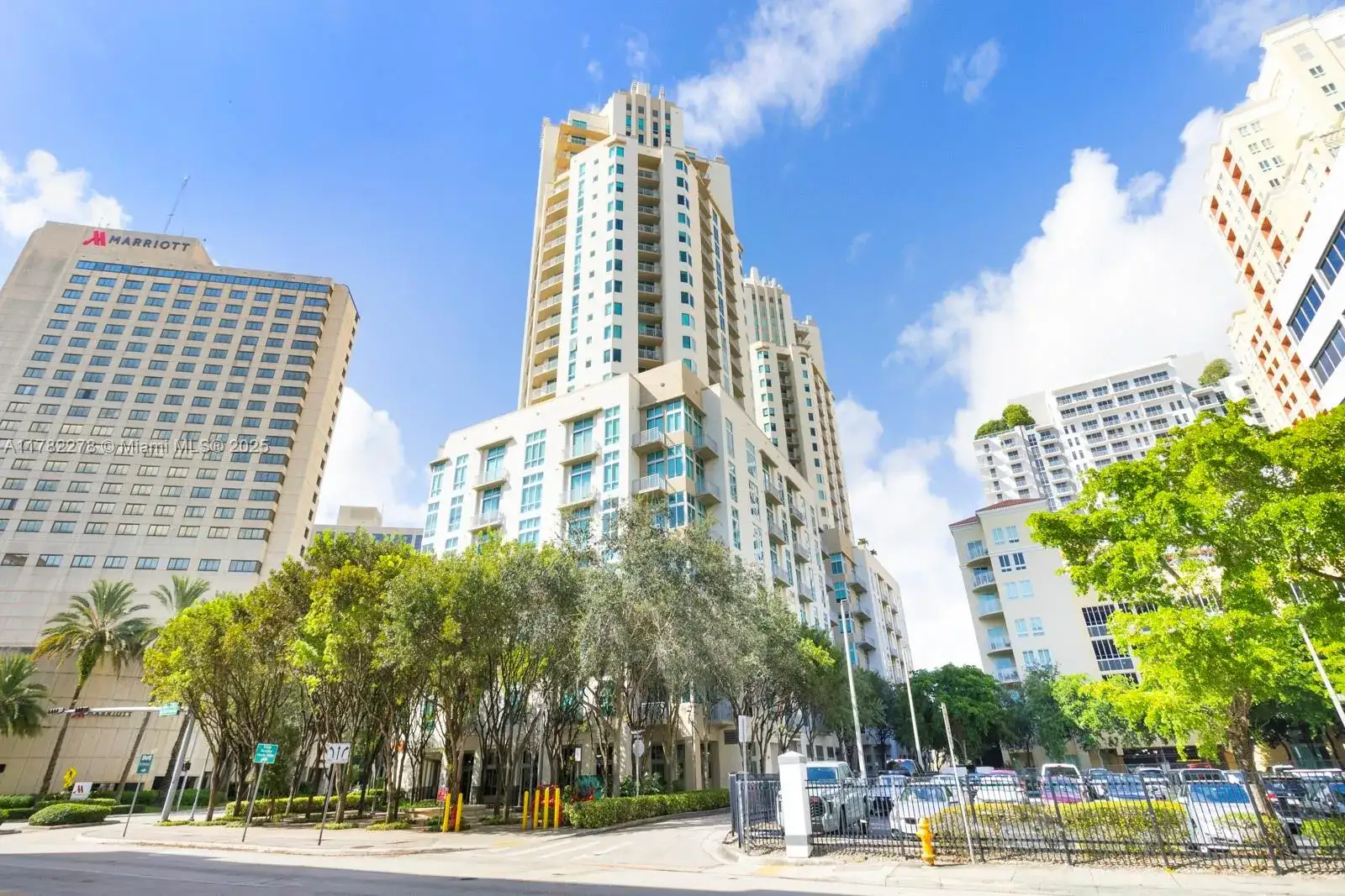 2 bedroom 2 bath Residential for sale at 9055 SW 73 CT # 1807, Miami FL 33156