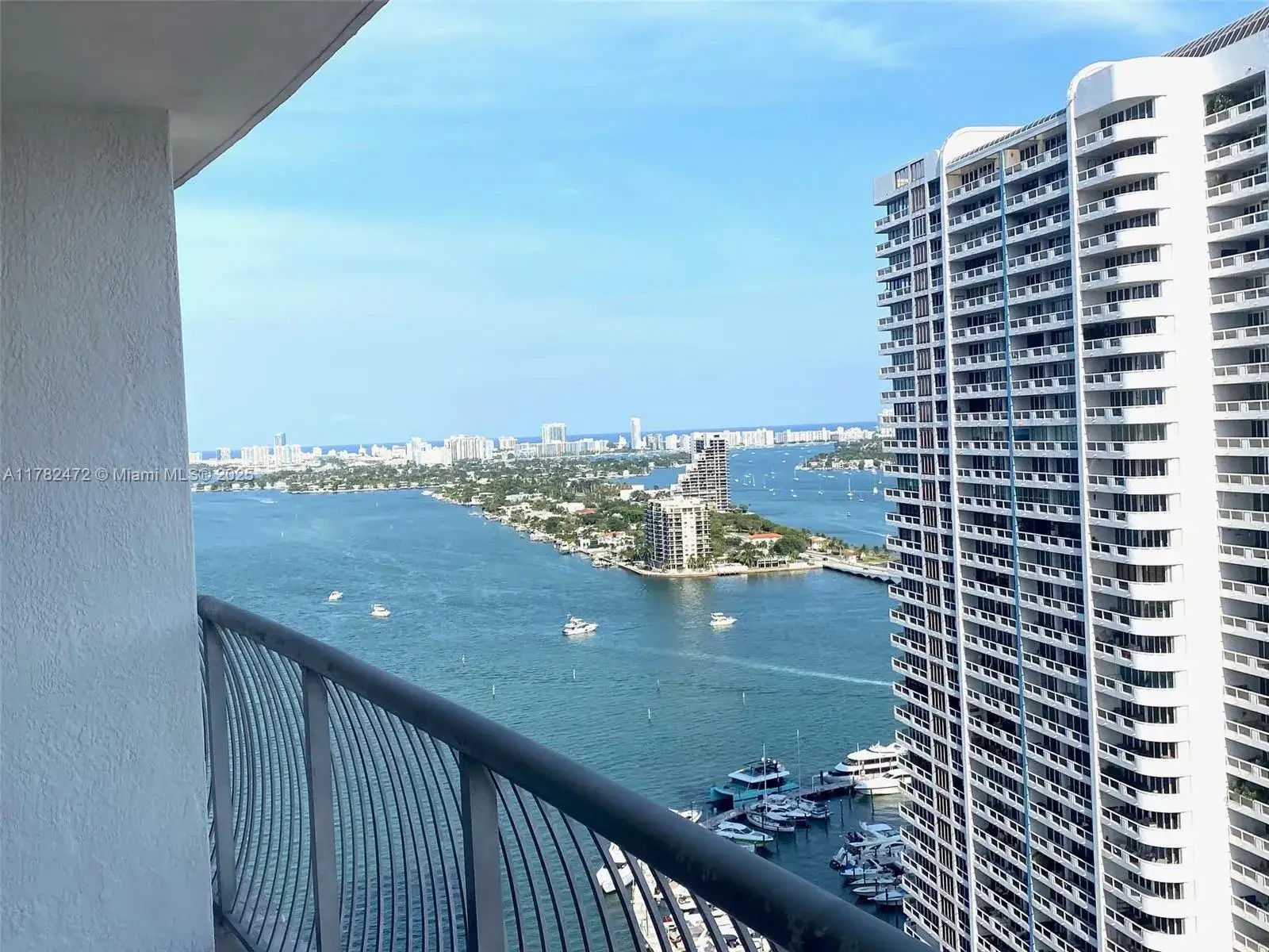 1 bedroom 1 bath Residential for sale at 1750 N Bayshore Dr # 3106, Miami FL 33132