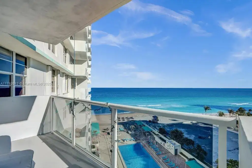 2 bedroom 2 bath Residential for sale at 3725 S Ocean Dr # 910, Hollywood FL 33019