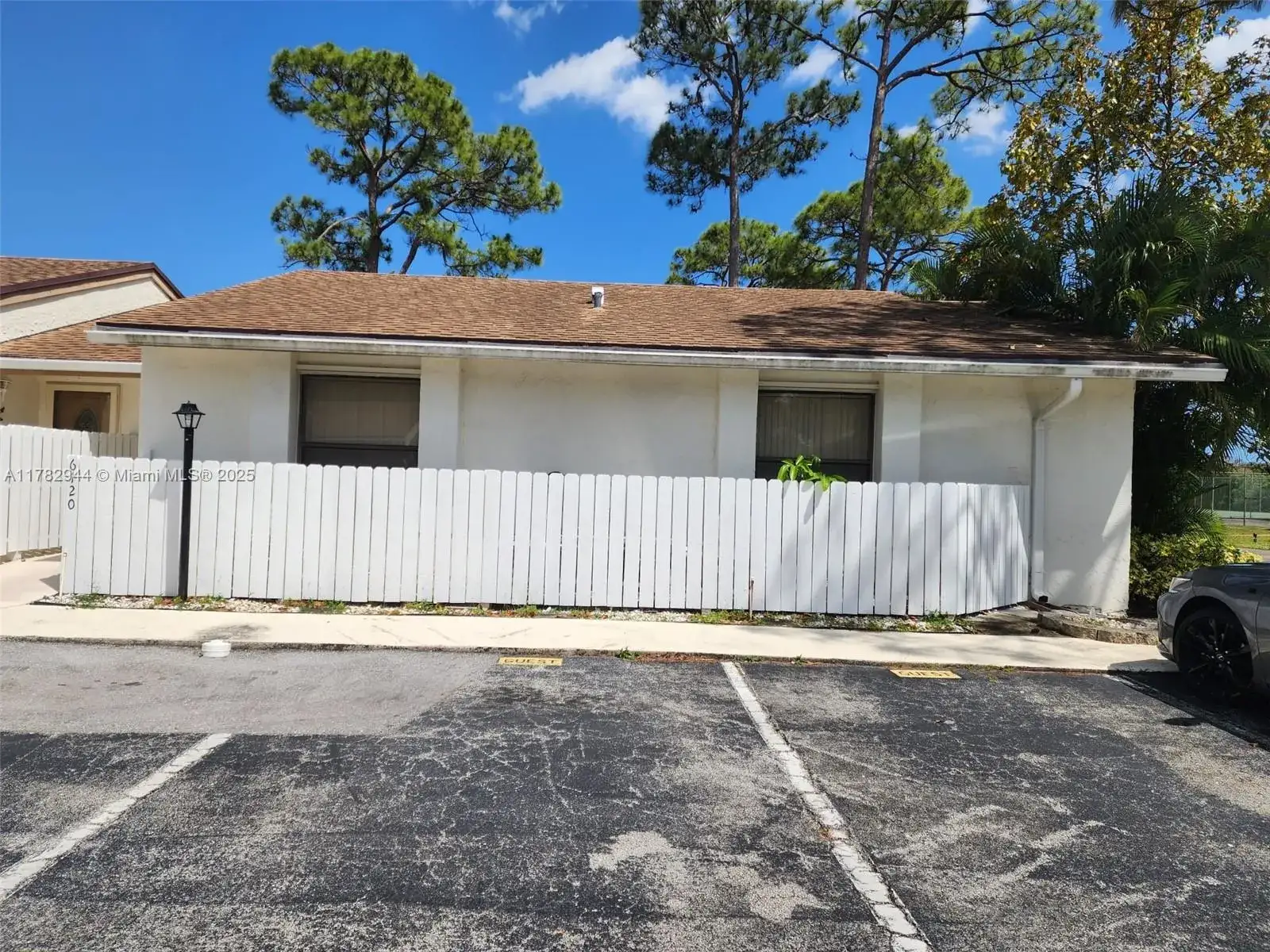 2 bedroom 2 bath Residential for sale at 6120 Newstead Ct, Green Acres FL 33463