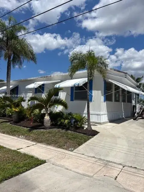 2 bedroom 2 bath Residential for sale at 4201 Mocking Bird Dr, Boynton Beach FL 33436