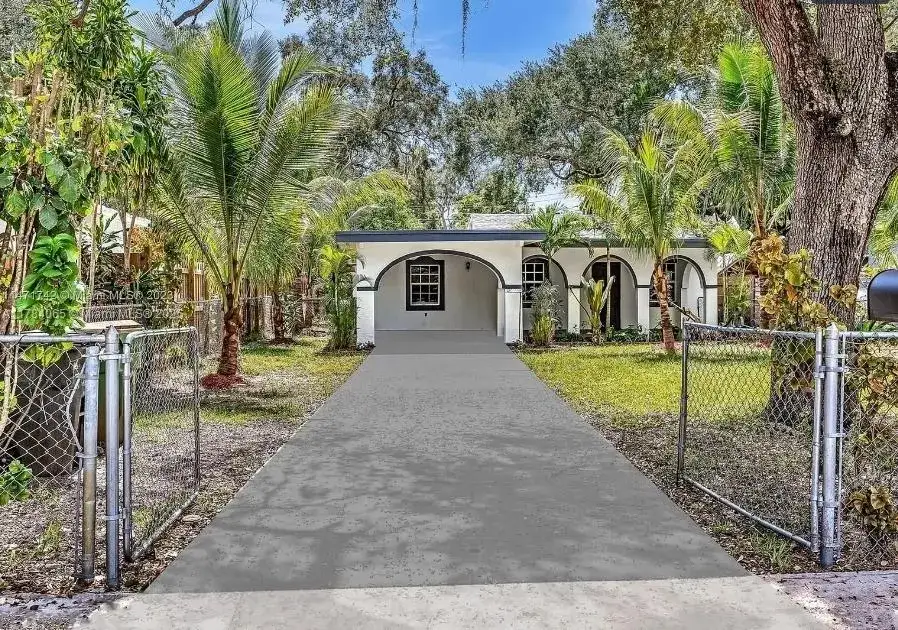 3 bedroom 2 bath Residential for sale at 936 NE 132nd St, North Miami FL 33161