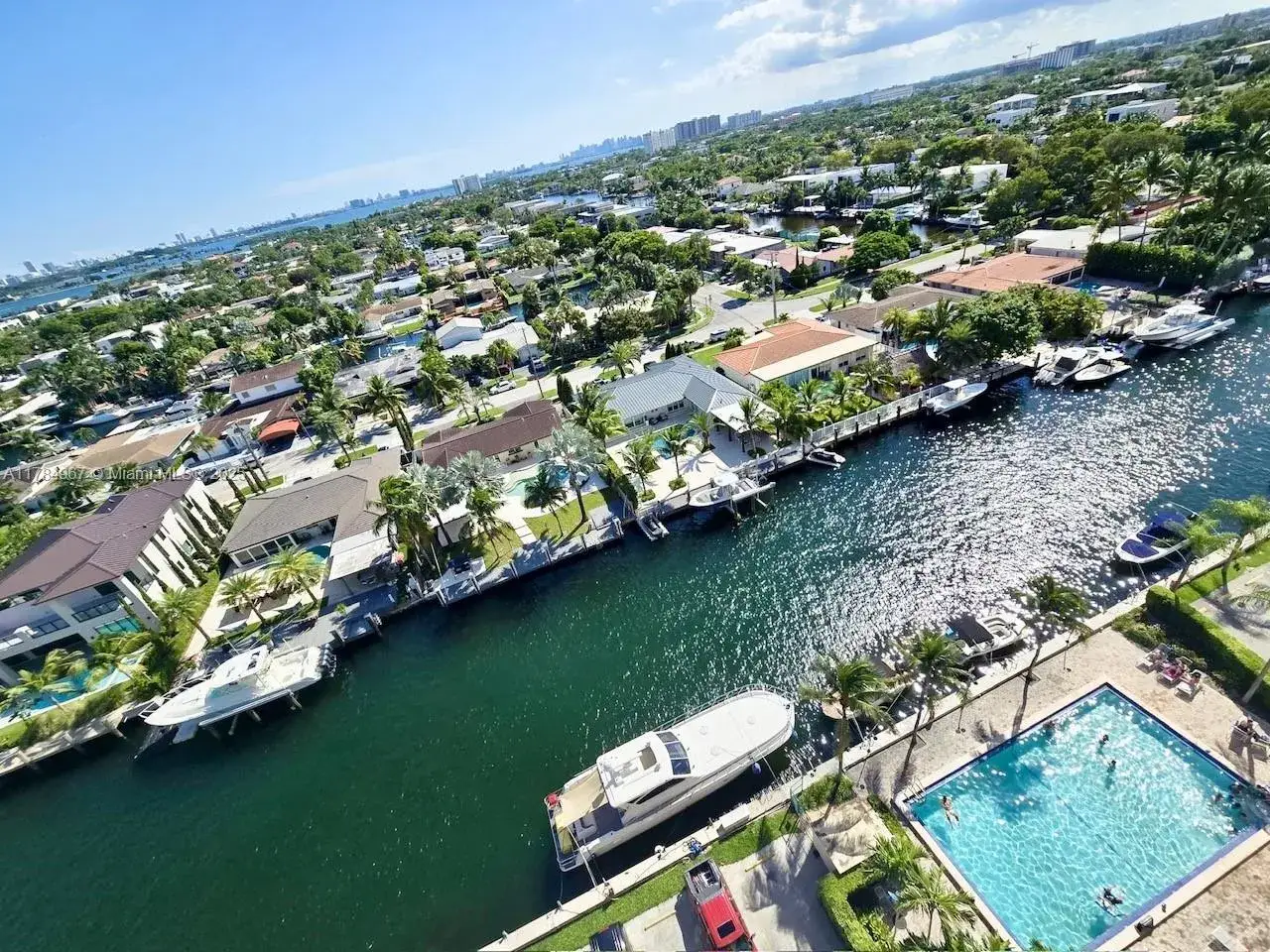 1 bedroom 1 bath Residential for sale at 2350 NE 135th St # 1409, North Miami FL 33181