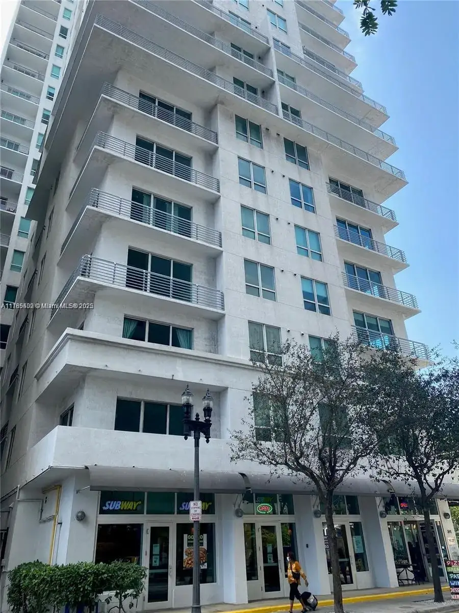 2 bedroom 2 bath Residential for sale at 234 NE 3rd St # 201, Miami FL 33132