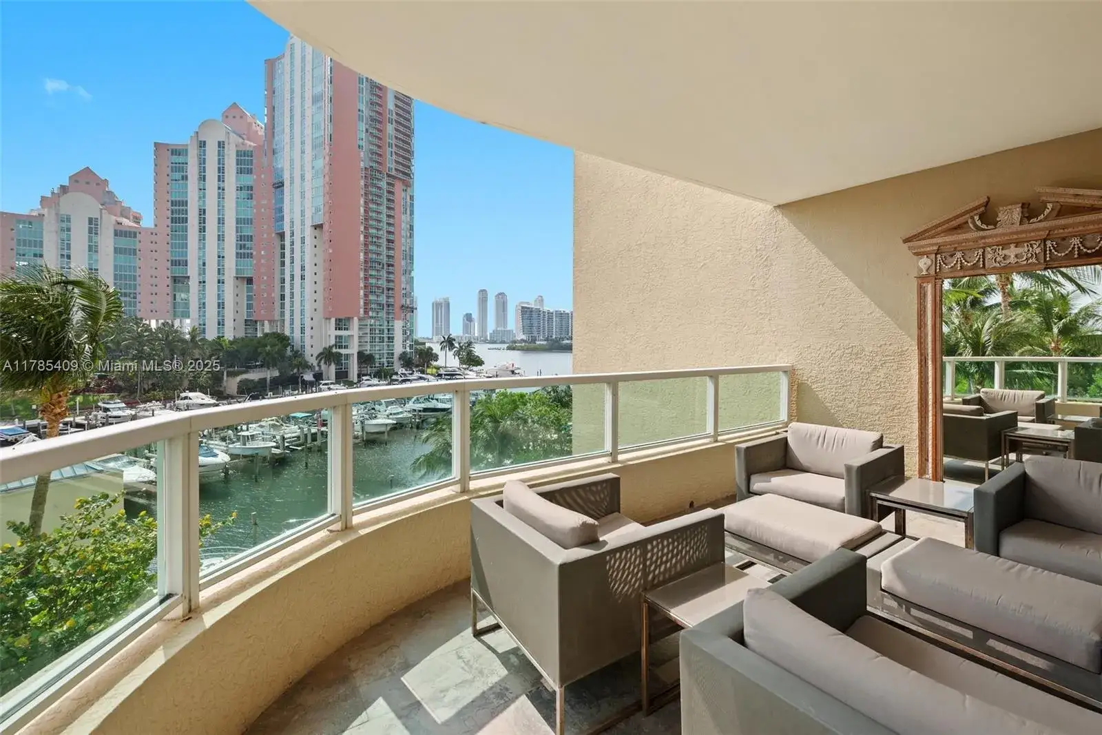 2 bedroom 3 bath Residential for sale at 3340 NE 190th St # 504, Aventura FL 33180