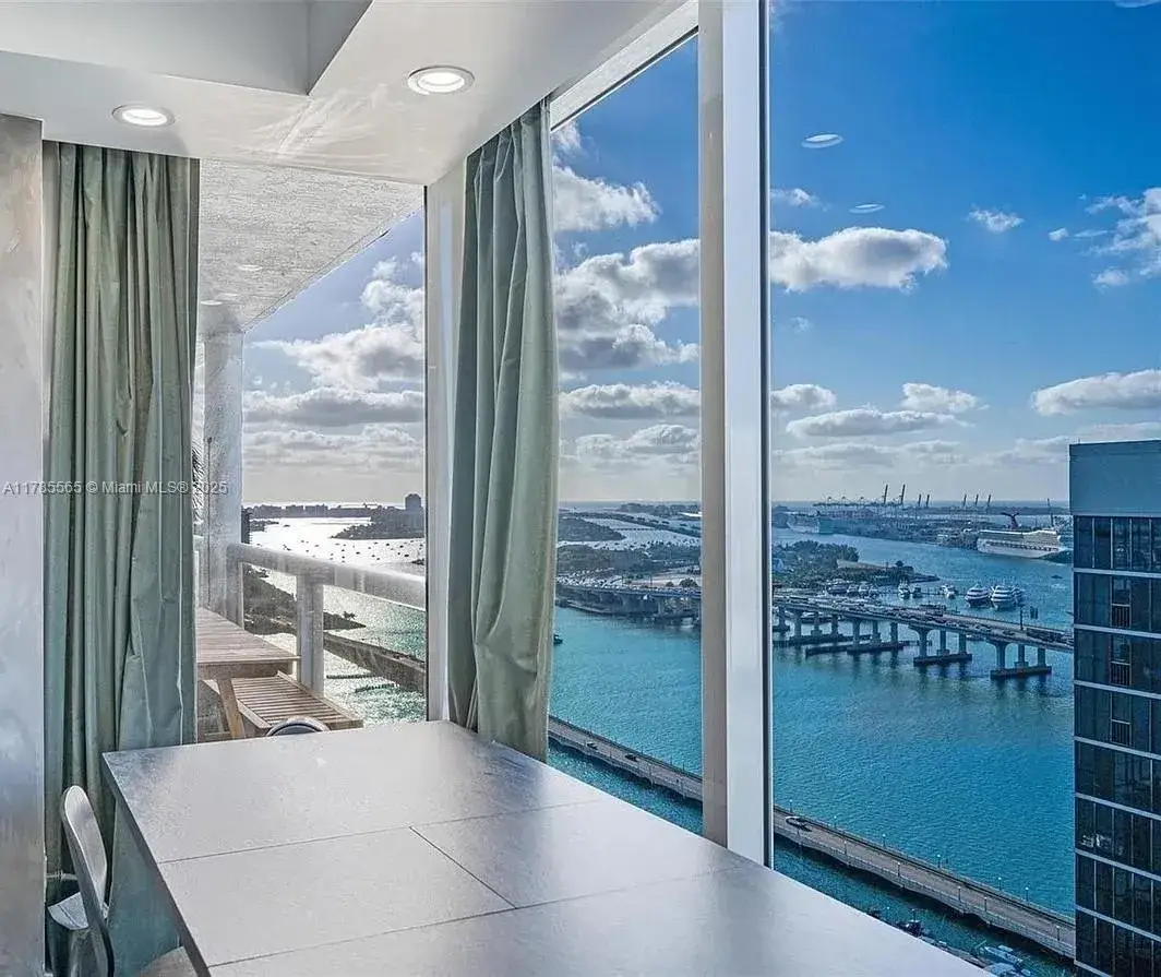 3 bedroom 2 bath Residential Lease for rent at 1717 N Bayshore Dr # 3545, Miami FL 33132