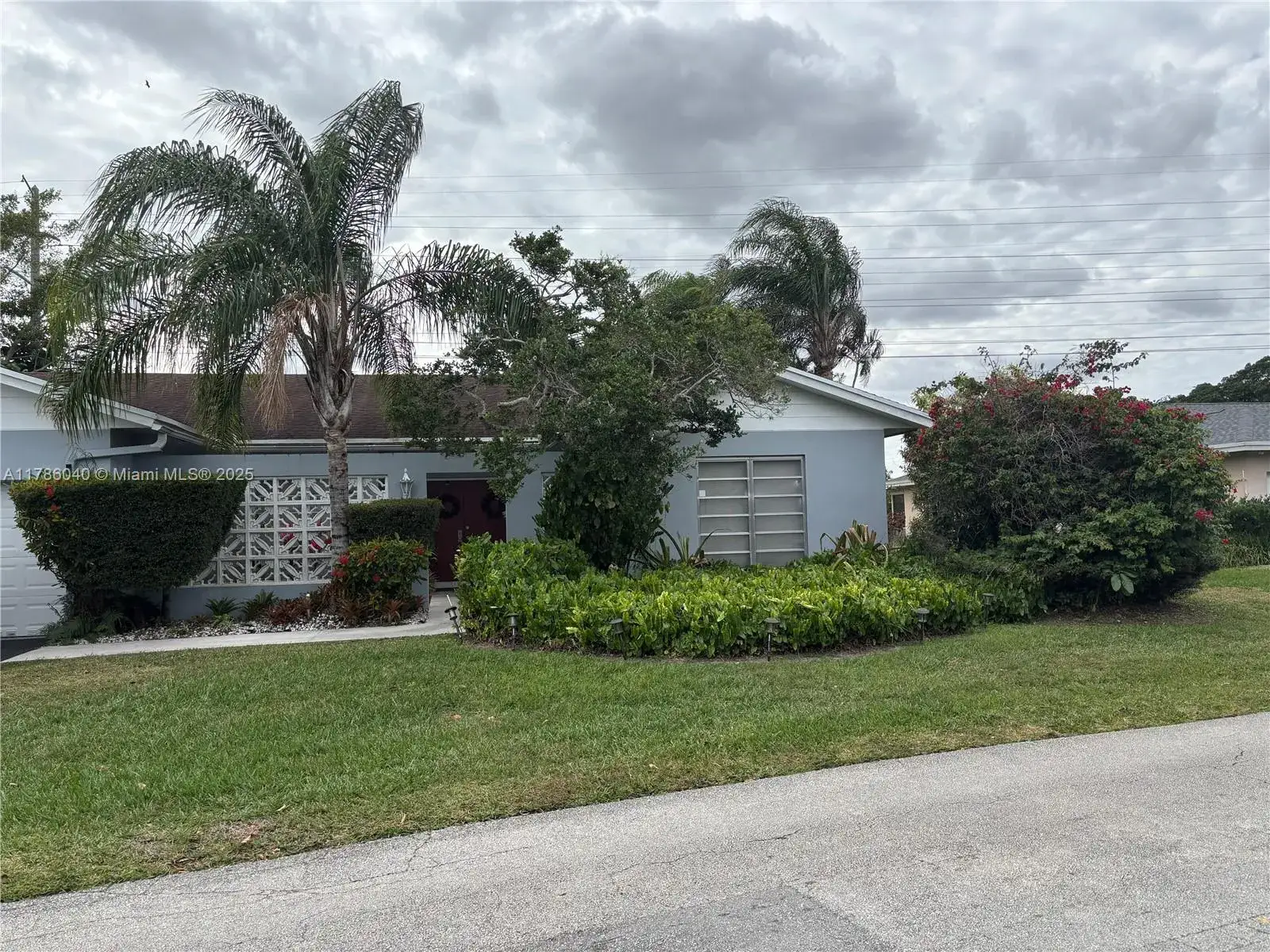 4 bedroom 2 bath Residential Lease for rent at 4609 Bayberry Ln # 4609, Tamarac FL 33319