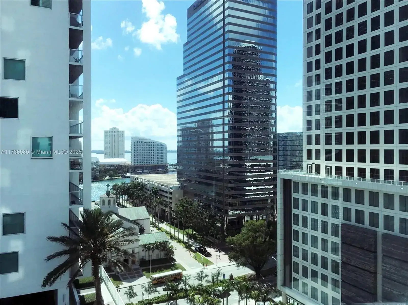 2 bedroom 2 bath Residential for sale at 55 SE 6th St # 1610, Miami FL 33131
