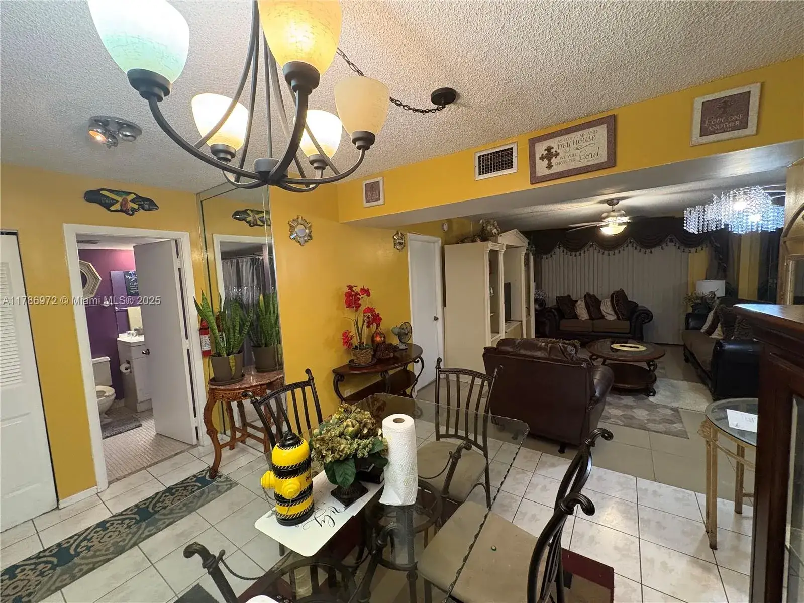 2 bedroom 2 bath Residential Lease for rent at 4152 Inverrary Dr # 303, Lauderhill FL 33319