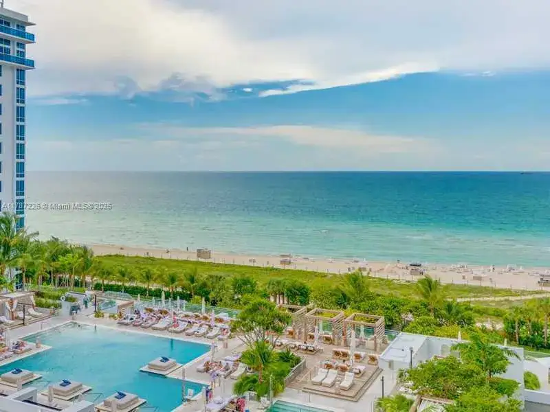 1 bath Residential Lease for rent at 2301 COLLINS AV # 1221, Miami Beach FL 33139