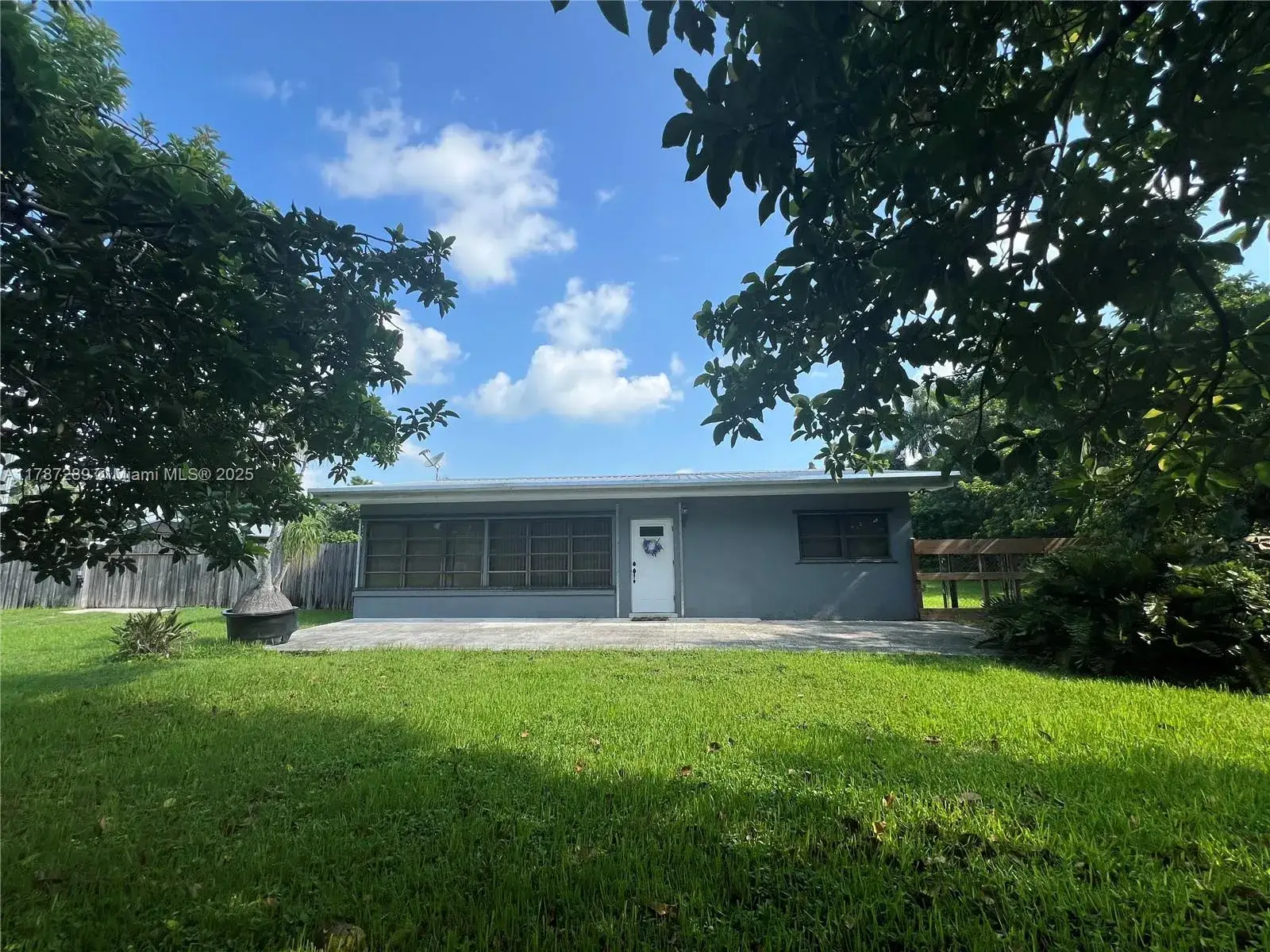 3 bedroom 2 bath Residential for sale at 16635 SW 236th St, Homestead FL 33031