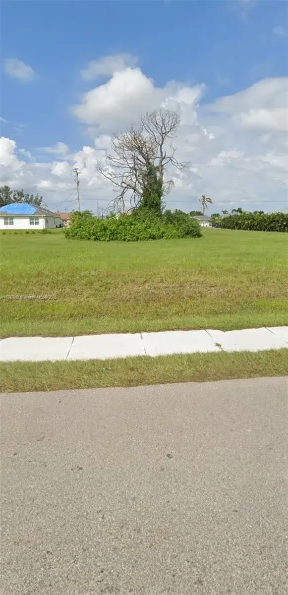 Land/Boat Docks for sale at 510 SW 28th ave, Cape Coral FL 33904