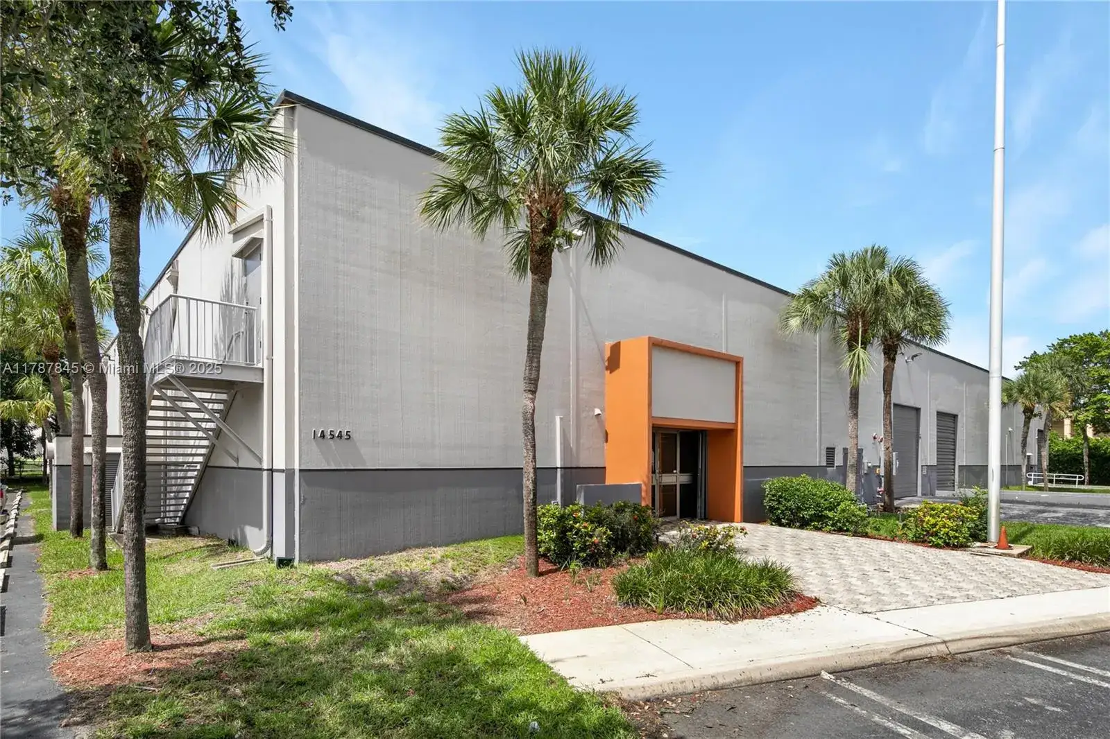 14501 NW 60th Ave, Miami Lakes FL 33014