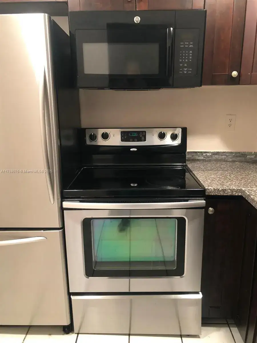 2 bedroom 2 bath Residential for sale at 494 NW 165th St Rd # 102, Miami FL 33169