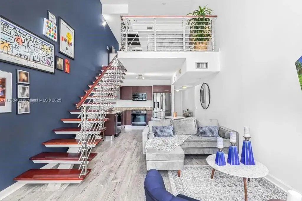 1 bedroom 1 bath Residential for sale at 41 SE 5th St # 1906, Miami FL 33131