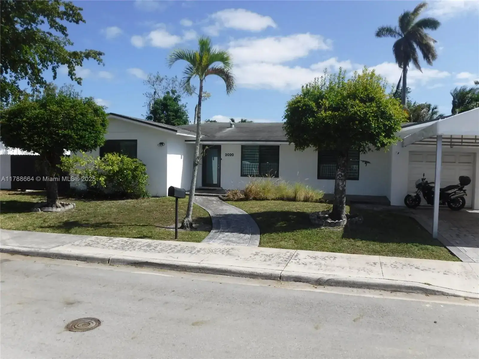3 bedroom 2 bath Residential for sale at 2020 NE 203rd St, Miami FL 33179