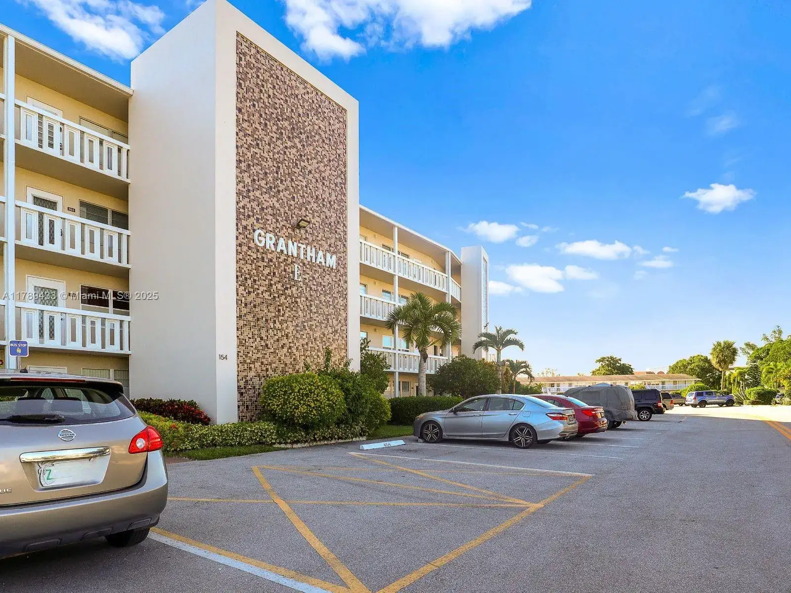 2 bedroom 2 bath Residential for sale at 456 E Grantham  E # 456, Deerfield Beach FL 33442
