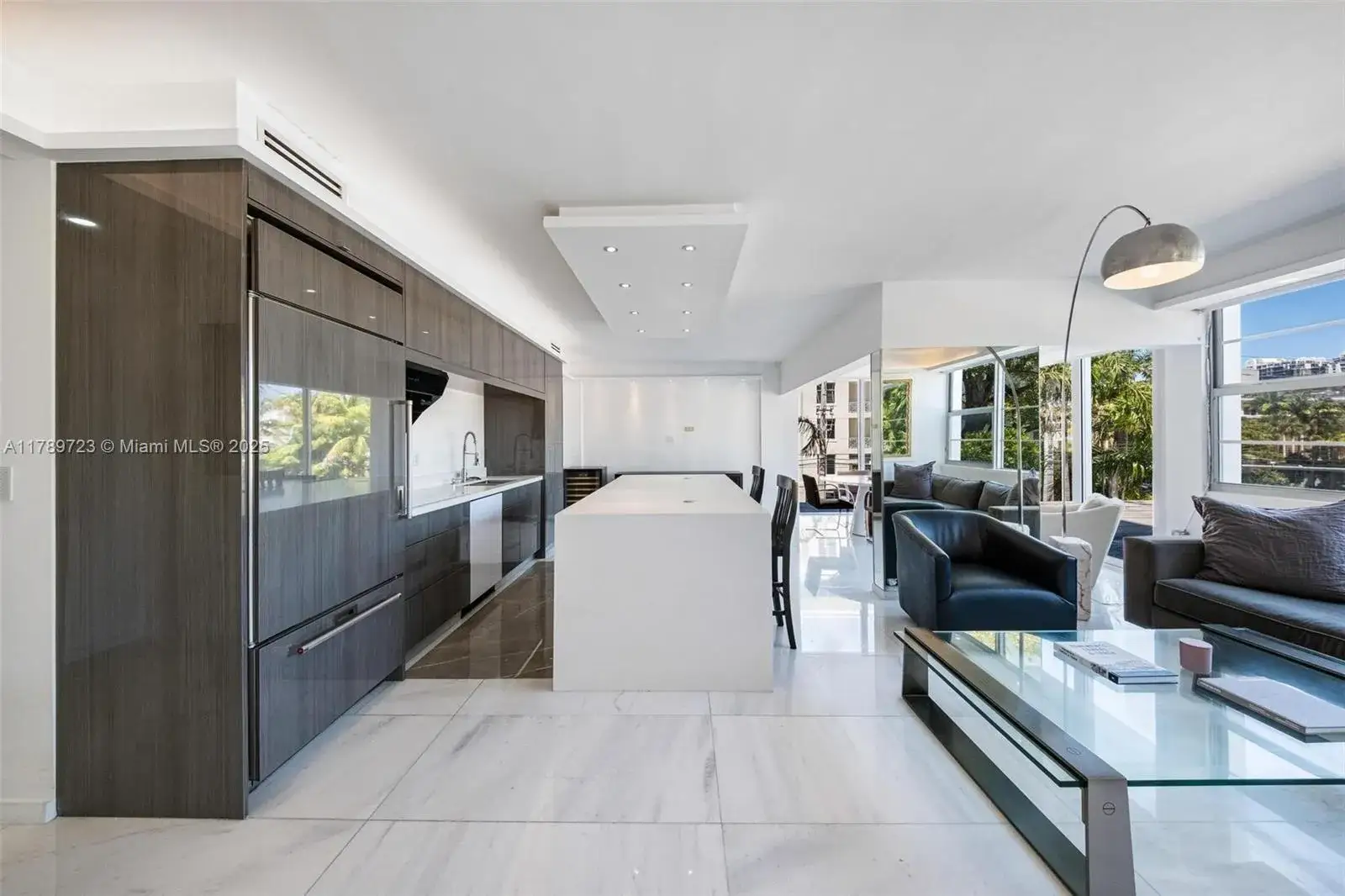 2 bedroom 3 bath Residential for sale at 3 Island Ave # 03C, Miami Beach FL 33139