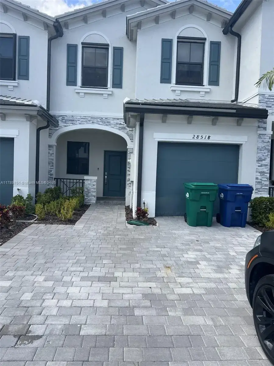 3 bedroom 2 bath Residential Lease for rent at 28519 SW 134th Ct, Homestead FL 33033
