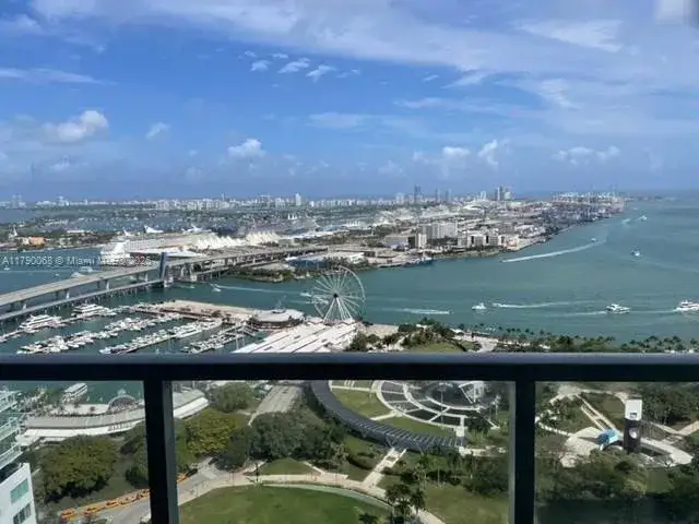 1 bath Residential for sale at 253 NE 2nd St # 3807, Miami FL 33132