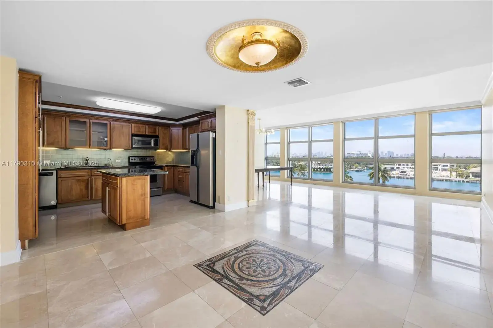 2 bedroom 3 bath Residential Lease for rent at 5055 Collins Ave # 6M, Miami Beach FL 33140