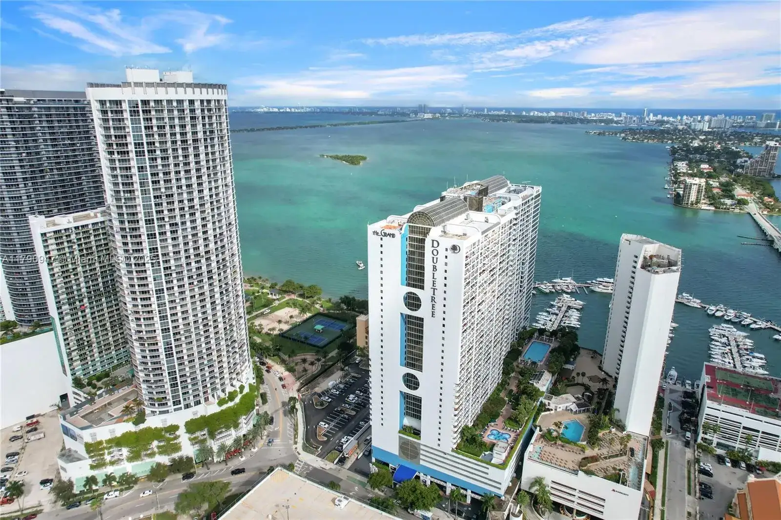 1 bedroom 1 bath Residential for sale at 1717 N Bayshore Dr # 3144, Miami FL 33132