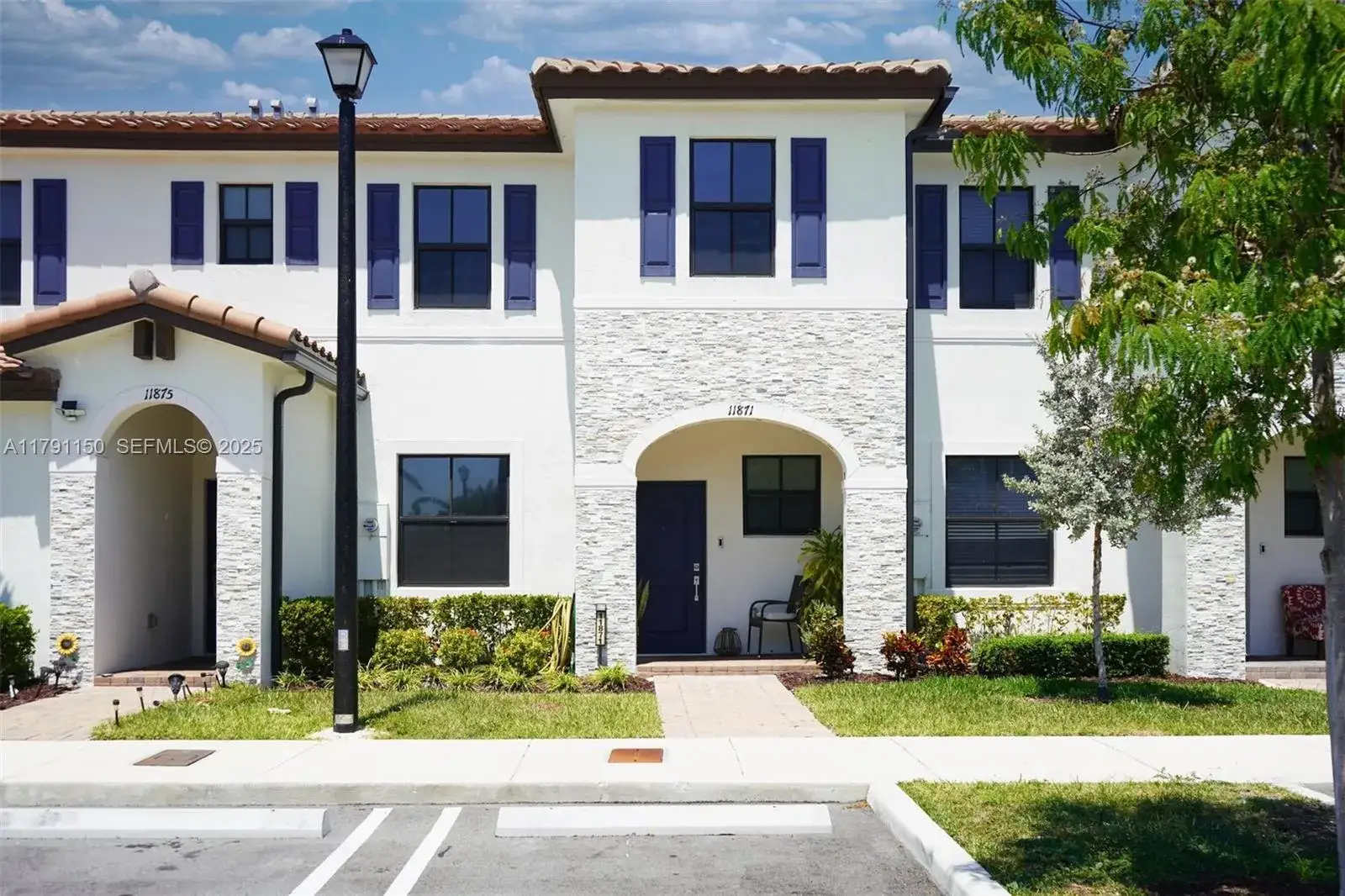 3 bedroom 2 bath Residential for sale at 11871 SW 247 TERR, Homestead FL 33032
