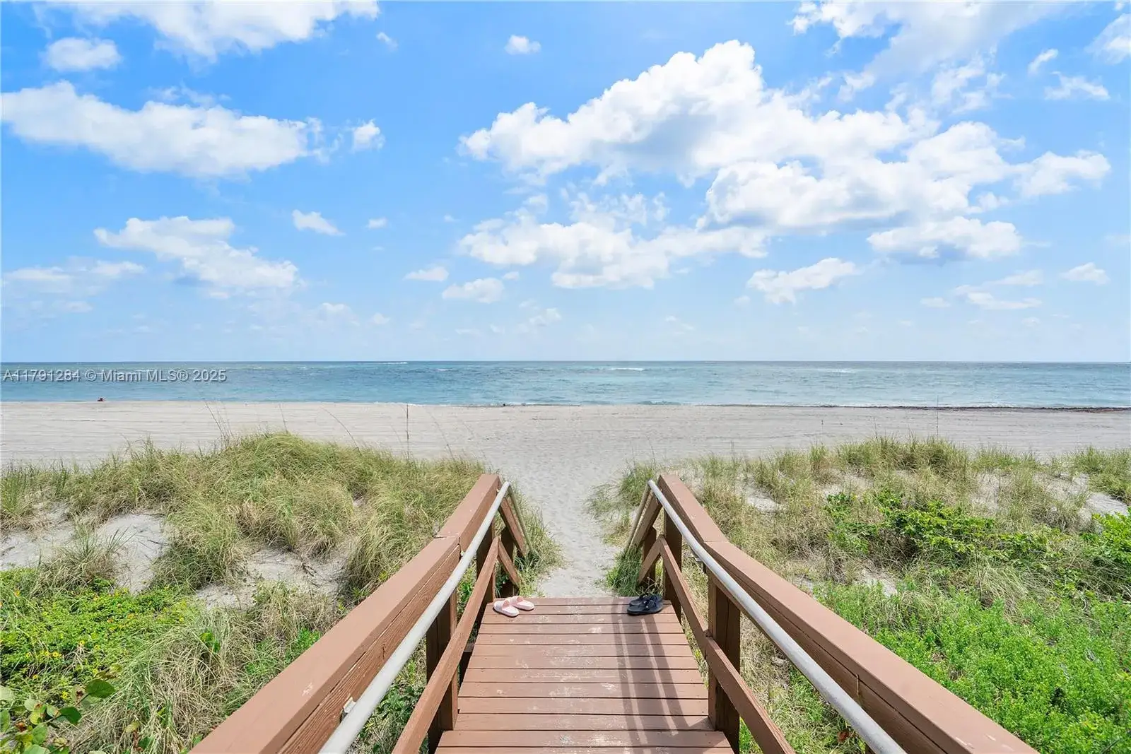 2 bedroom 2 bath Residential for sale at 400 Ocean Trail Way # 302, Jupiter FL 33477