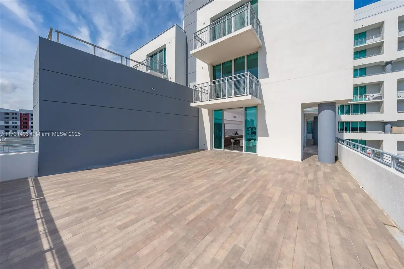 2 bedroom 2 bath Residential for sale at 350 NE 24th St # 901, Miami FL 33137