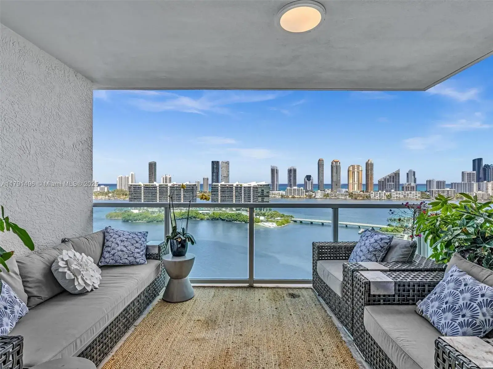 3 bedroom 3 bath Residential for sale at 3201 NE 183rd St # 2102, Aventura FL 33160