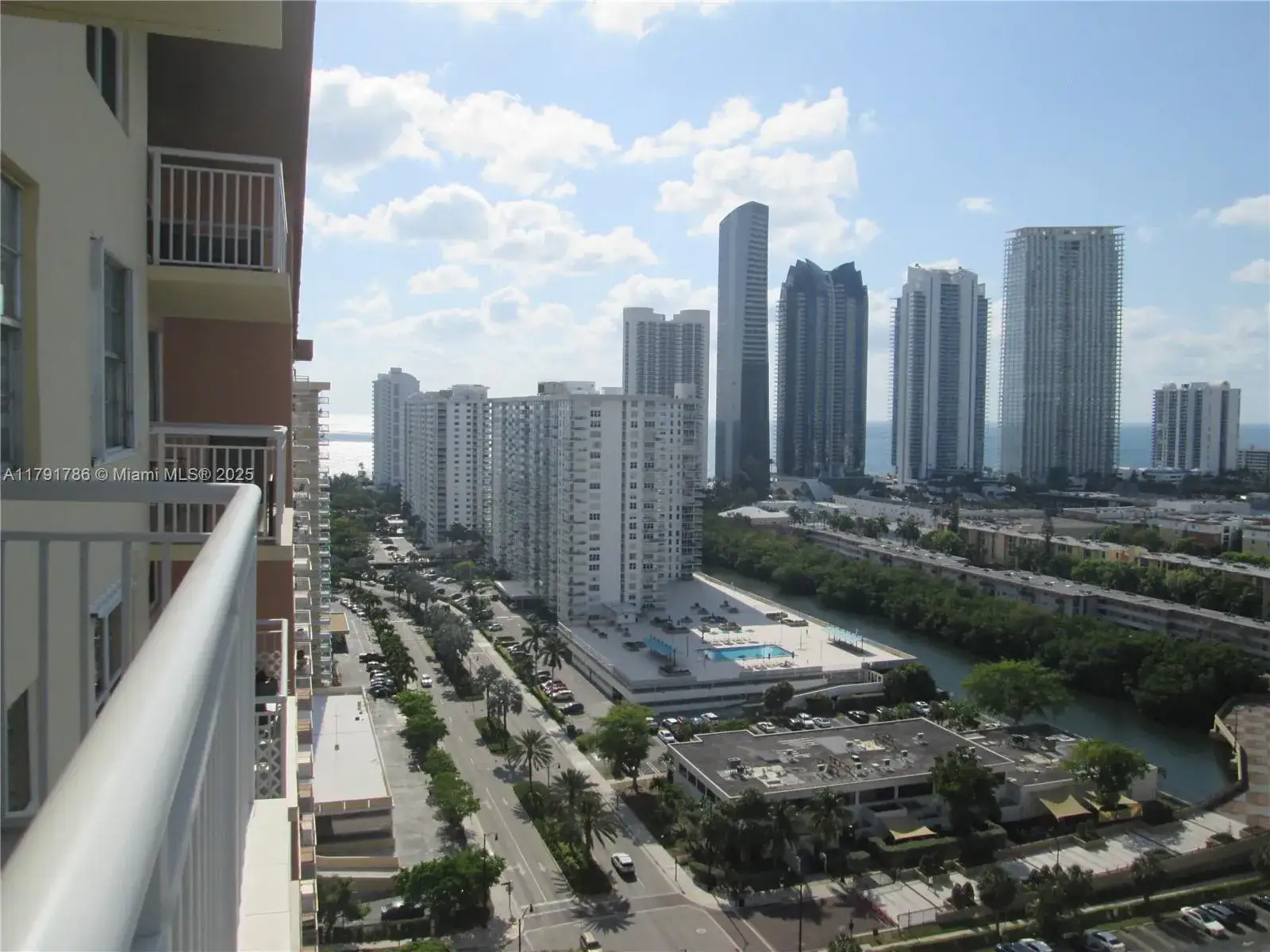 2 bedroom 2 bath Residential Lease for rent at 251 174th St # 2208, Sunny Isles Beach FL 33160