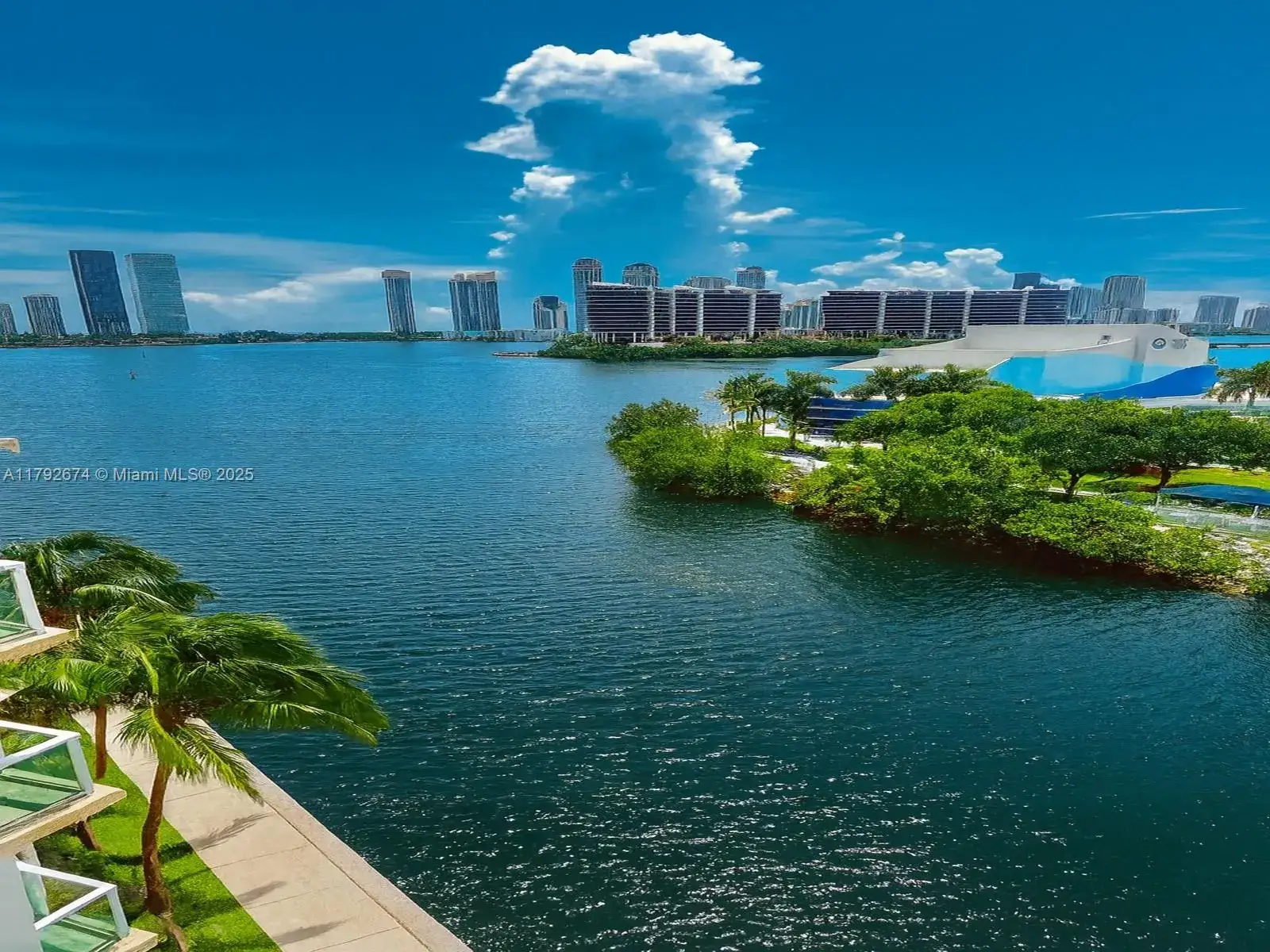 3 bedroom 3 bath Residential for sale at 3330 NE 190th St, Aventura FL 33180