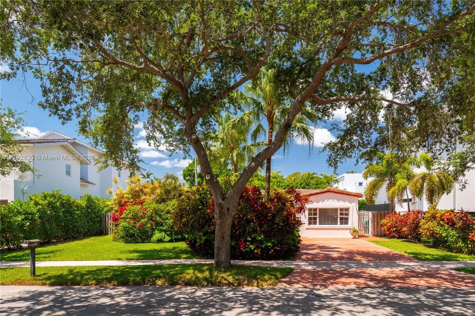 4 bedroom 3 bath Residential for sale at 310 Woodcrest Rd, Key Biscayne FL 33149