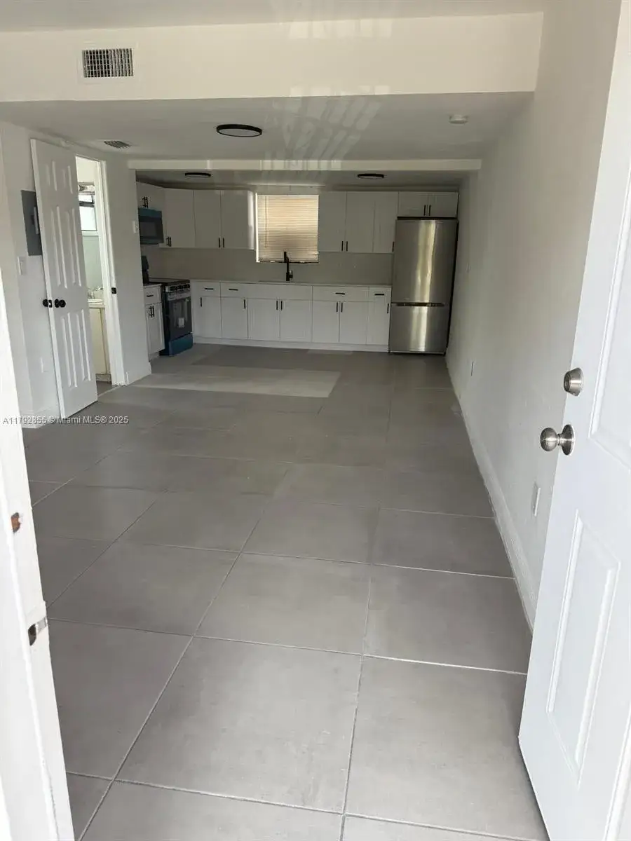 2 bedroom 1 bath Residential for sale at 2291 W 53rd Pl # 2291, Hialeah FL 33016