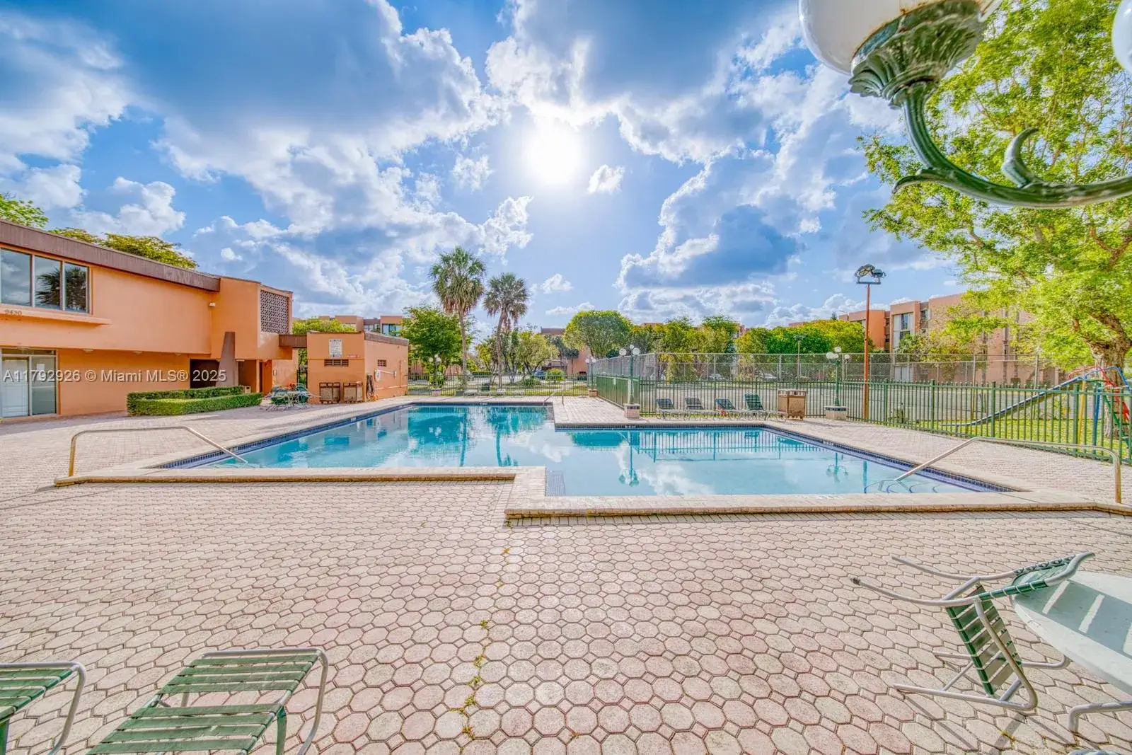3 bedroom 2 bath Residential Lease for rent at 9440 W Flagler St # 205, Miami FL 33174