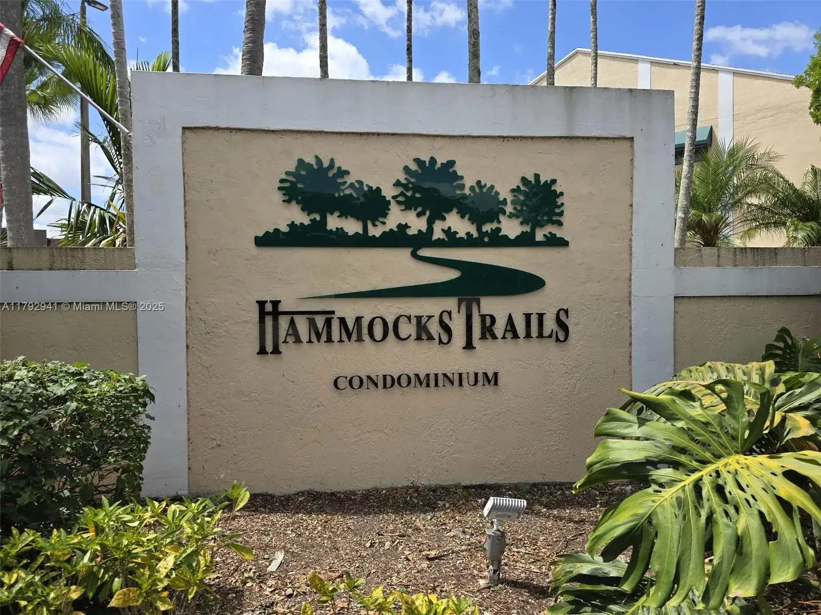 2 bedroom 2 bath Residential for sale at 15320 SW 106th Ter # 1108, Miami FL 33196