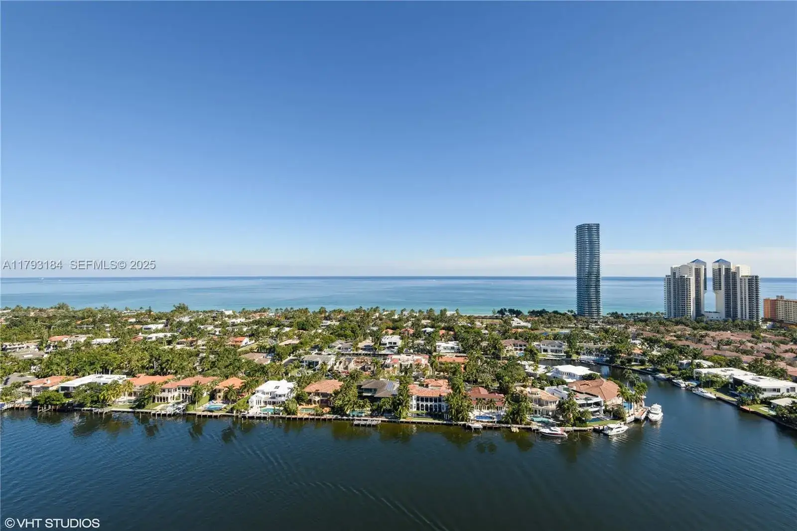 3 bedroom 2 bath Residential for sale at 19707 Turnberry Way # 28J, Aventura FL 33180