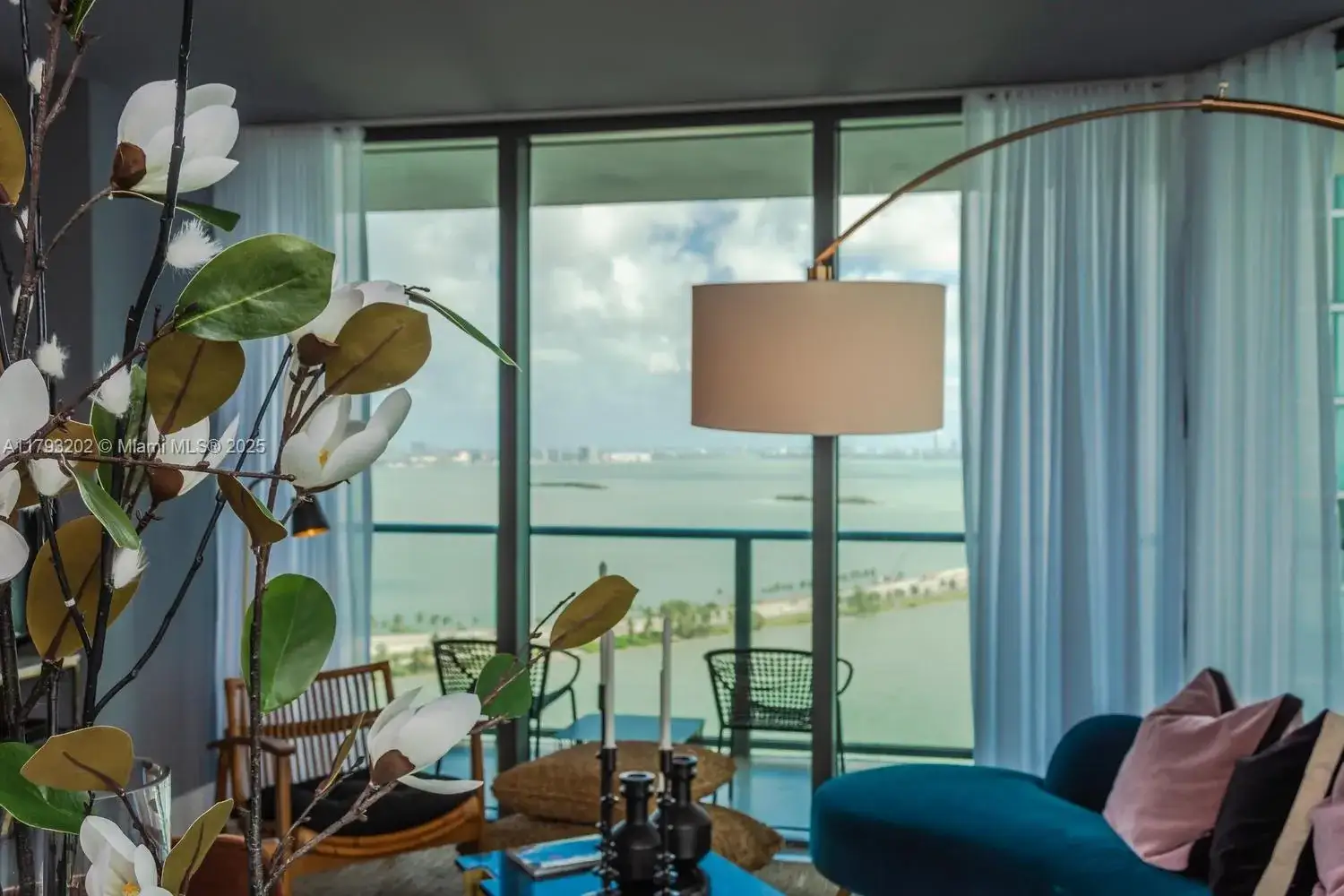 3 bedroom 2 bath Residential for sale at 501 NE 31st St # 2906, Miami FL 33137