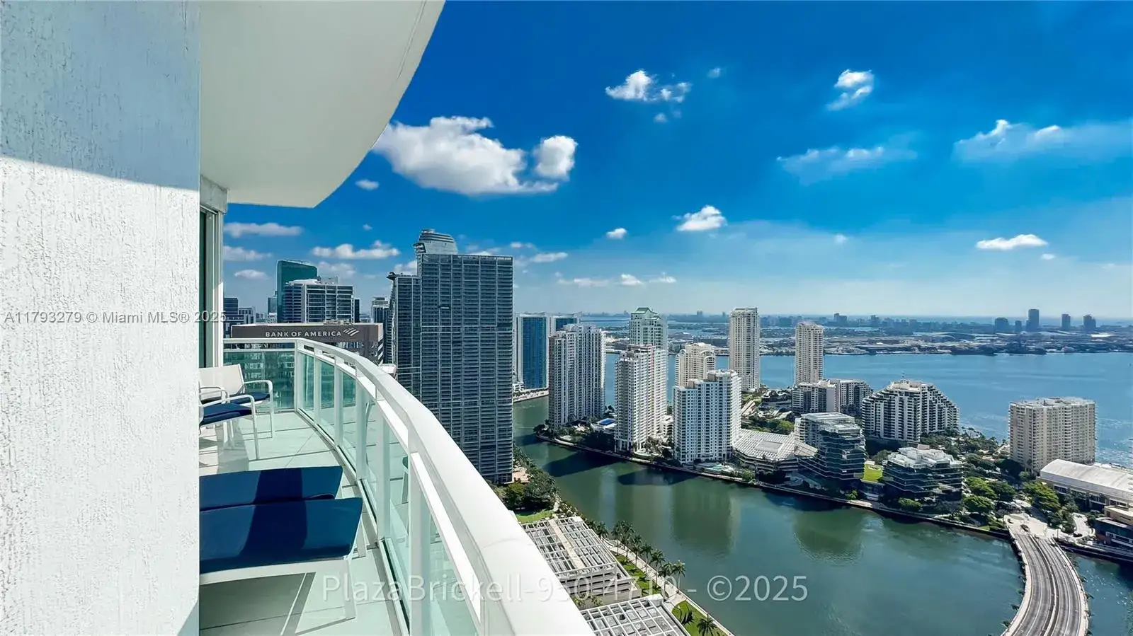 2 bedroom 2 bath Residential for sale at 950 Brickell Bay Dr # 4710, Miami FL 33131