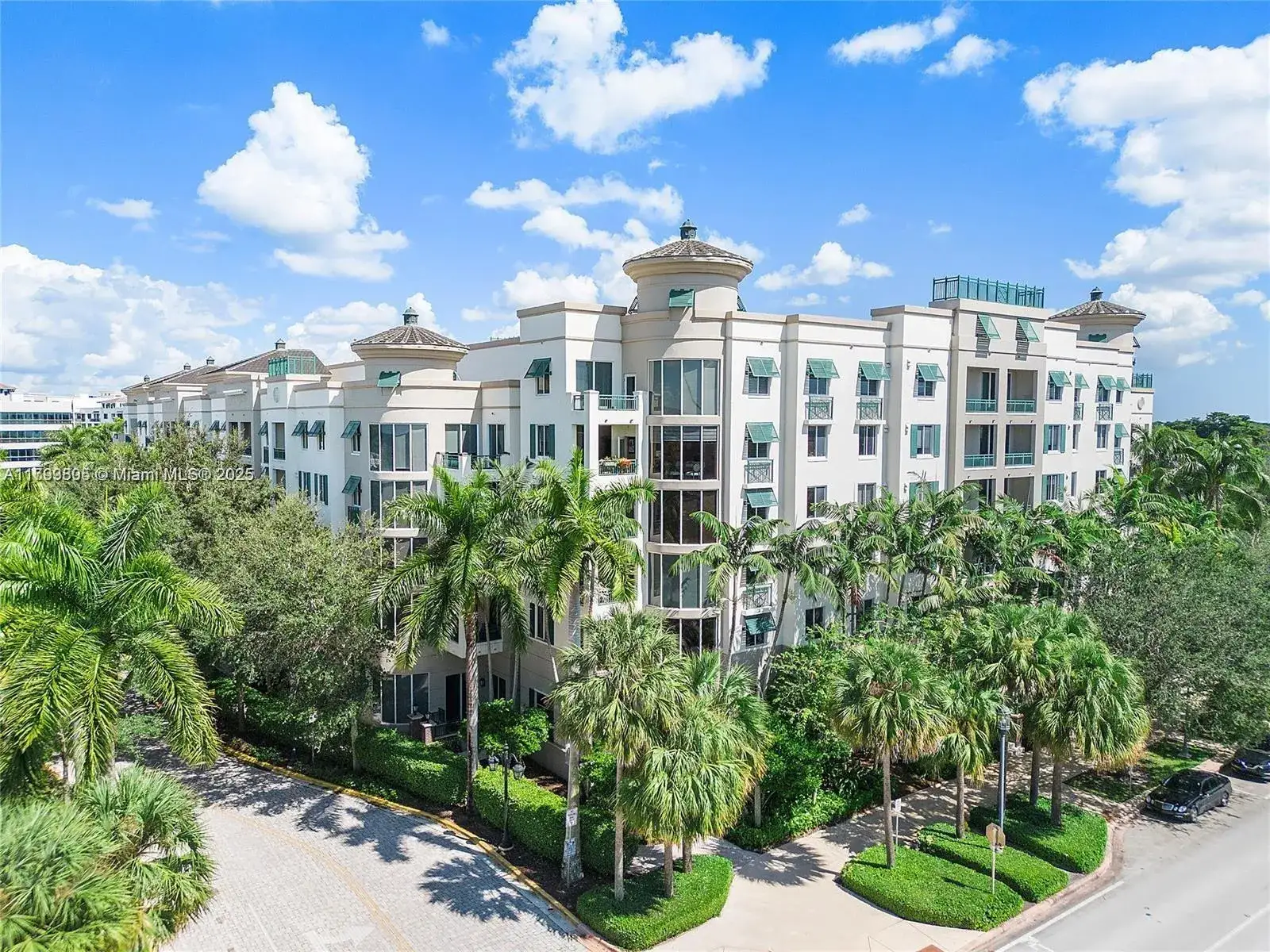2 bedroom 2 bath Residential for sale at 510 NW 84th Ave # 121, Plantation FL 33324