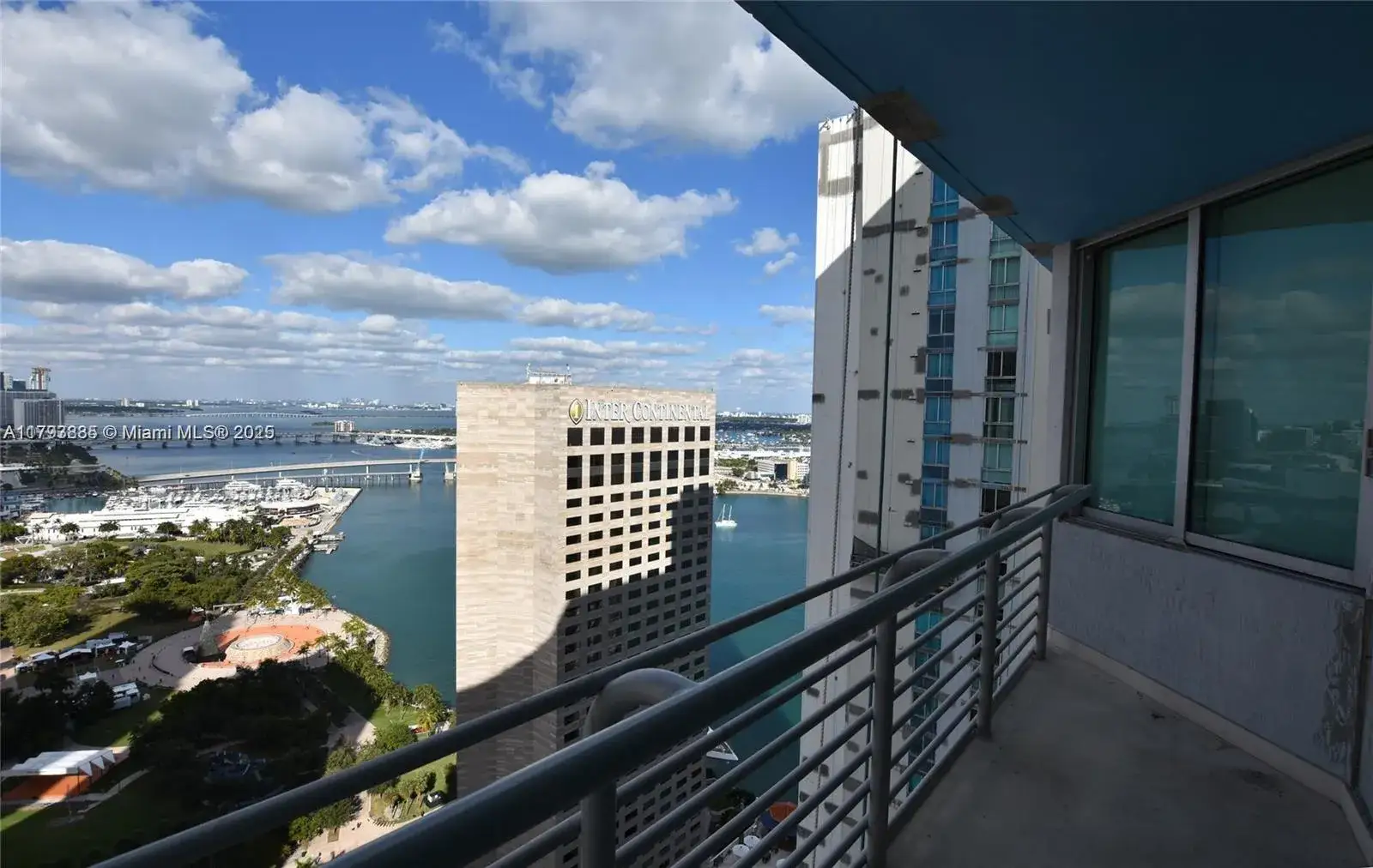 2 bedroom 2 bath Residential for sale at 325 S Biscayne Blvd # 3822, Miami FL 33131